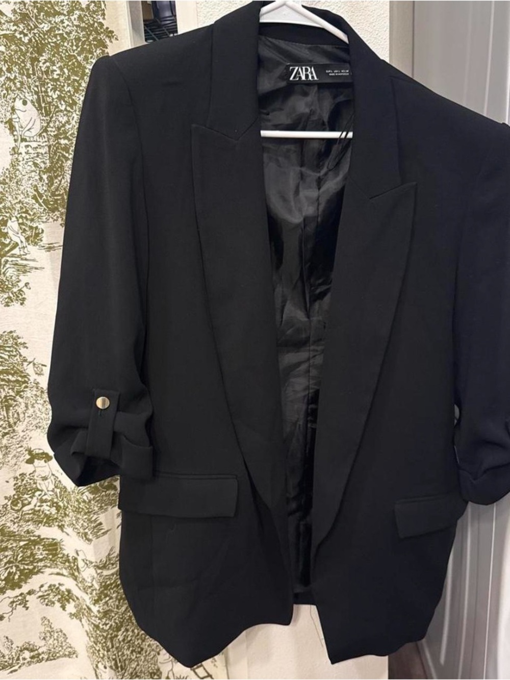 Zara Black Rolled-Sleeve Relaxed Blazer
